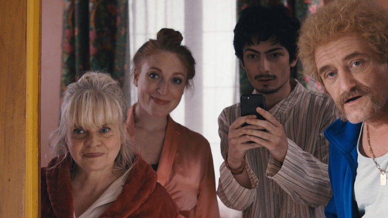 кадр из фильма Семейка с приветом 4: Новогодние разборки