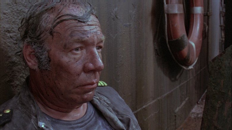 кадр из фильма Корабль смерти