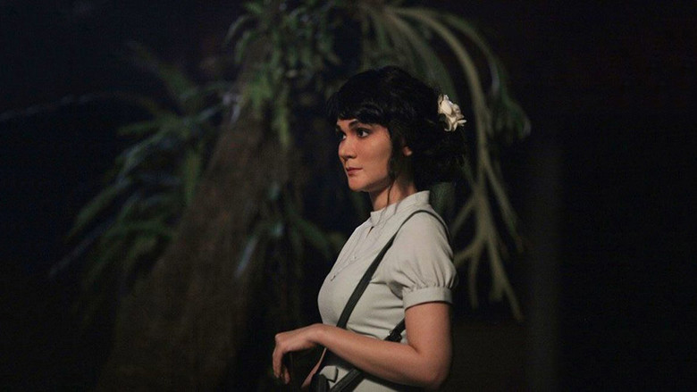 кадр из фильма Suzzanna: Bernapas Dalam Kubur