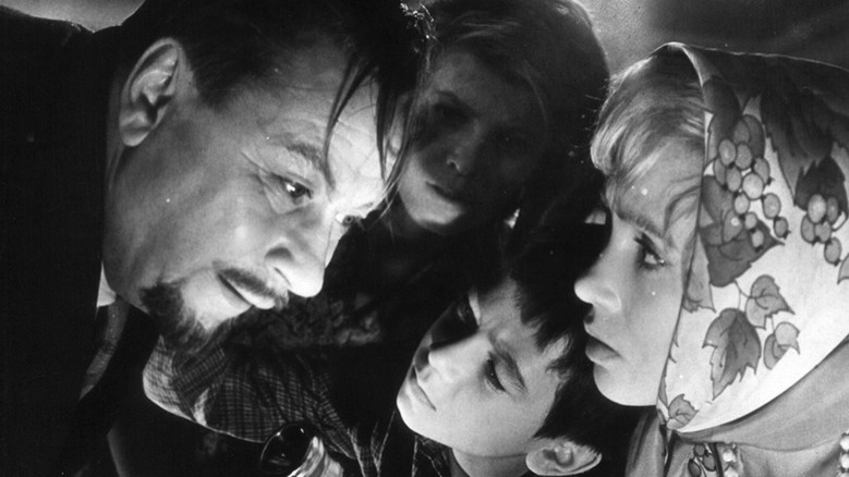 кадр из фильма Полустанок