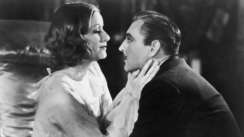 кадр из фильма Гранд Отель