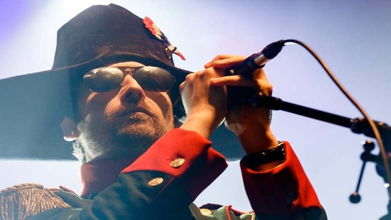 кадр из фильма The Divine Comedy: Live at Les Folies Bergères