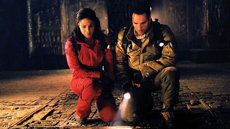 кадр из фильма Чужой против Хищника