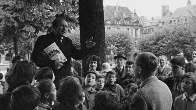 кадр из фильма Le Joli Mai