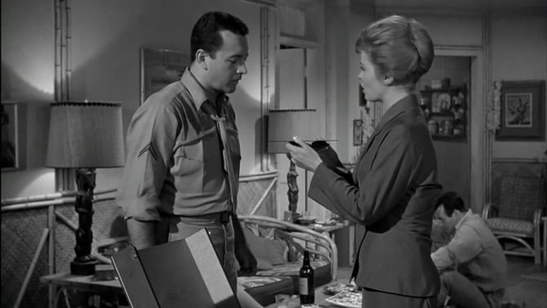 кадр из фильма Из ада в вечность