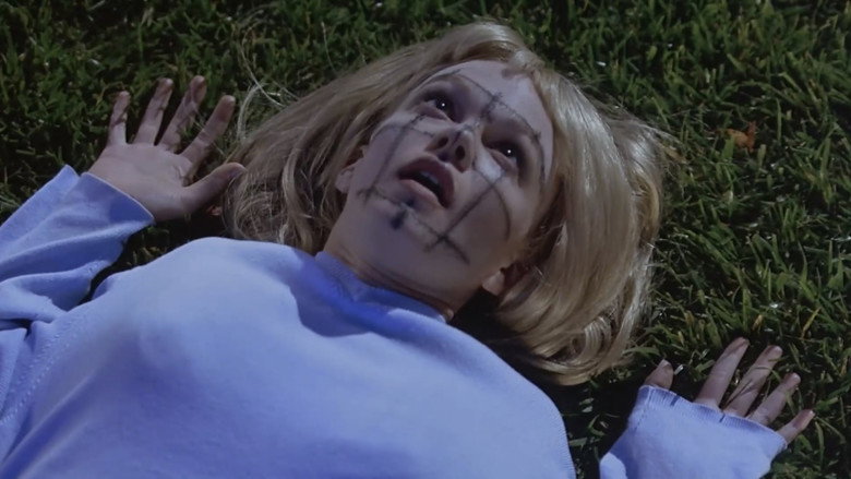 кадр из фильма Ну очень страшное кино