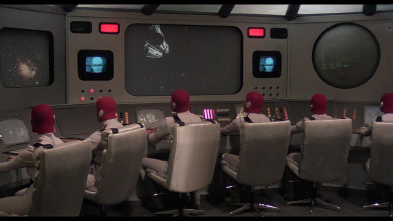 кадр из фильма Зверь из космоса