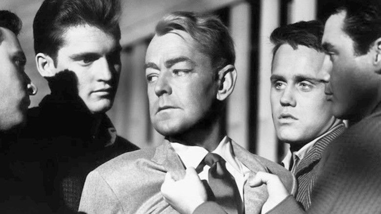 кадр из фильма 13 West Street