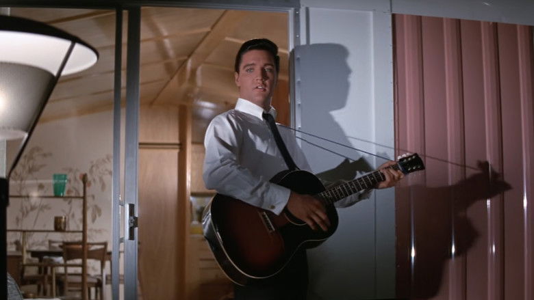 кадр из фильма Это случилось на Всемирной ярмарке