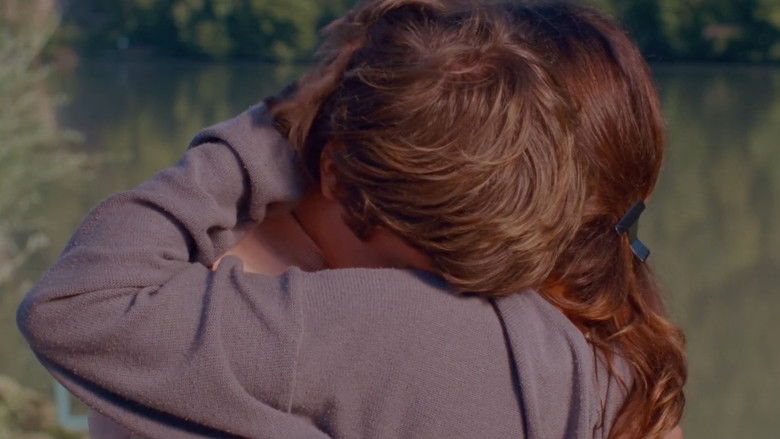 кадр из фильма Странная река