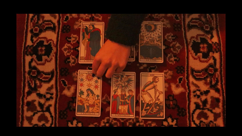 кадр из фильма Le Tarot