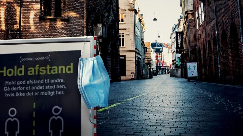 кадр из фильма Pludselig Stod Verden Stille