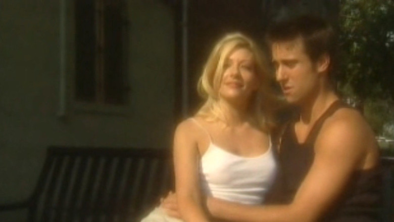 кадр из фильма Эротическое зеркало