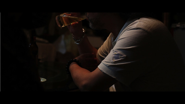 кадр из фильма 野犬與貓咪