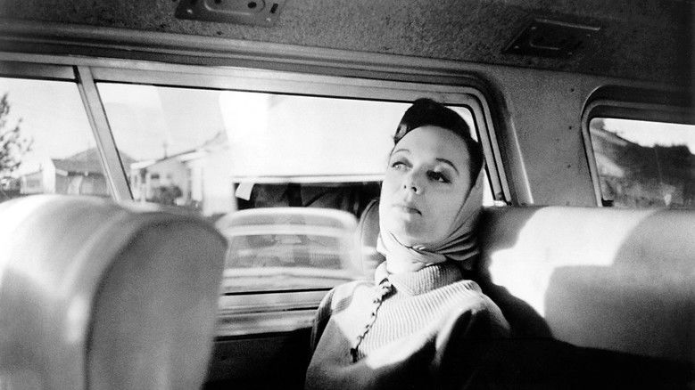 кадр из фильма The Savage Eye