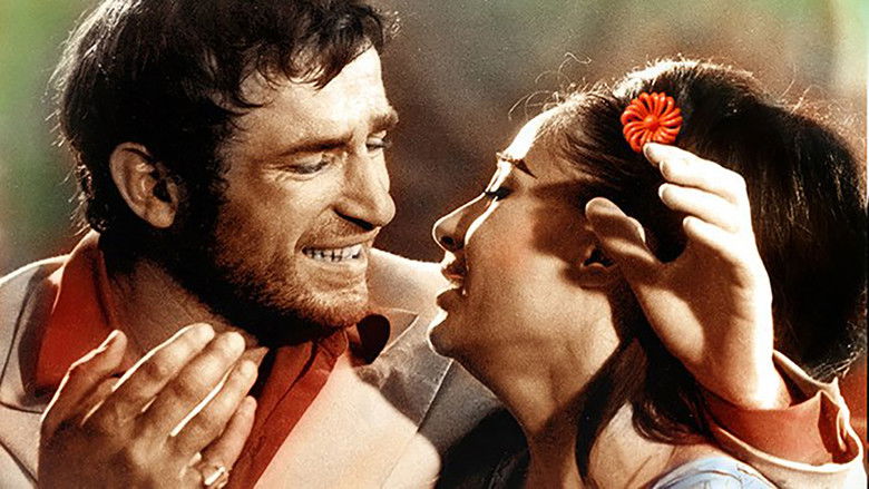 кадр из фильма Скупщики перьев