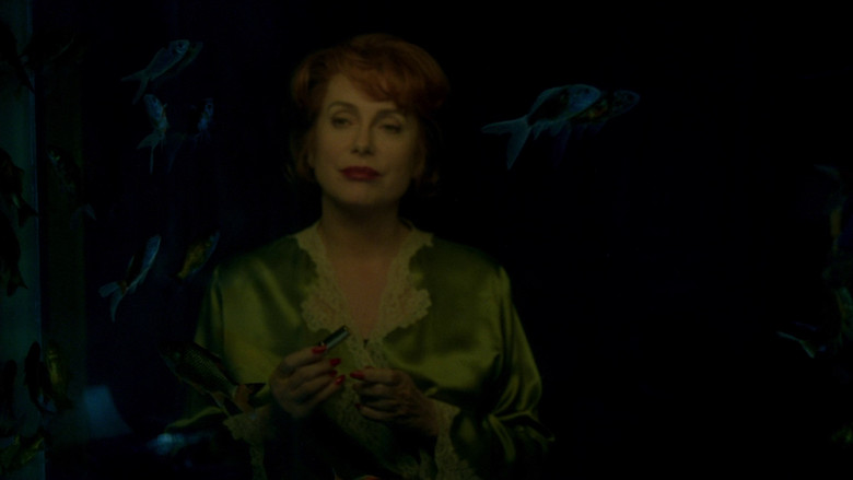 кадр из фильма Генеалогия преступления