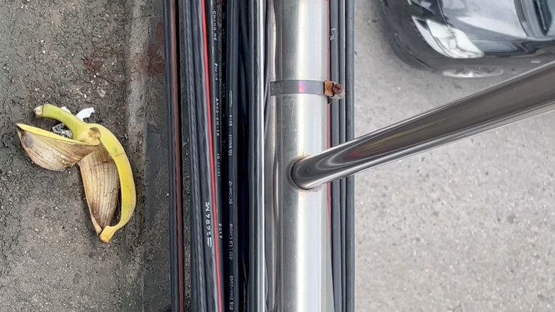 кадр из фильма เมืองล่ม