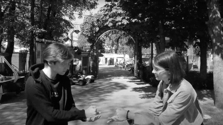 кадр из фильма Камень, ножницы, бумага