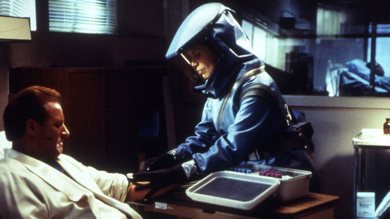 кадр из фильма Мишень номер один