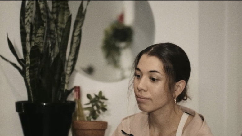 кадр из фильма Organic Girl