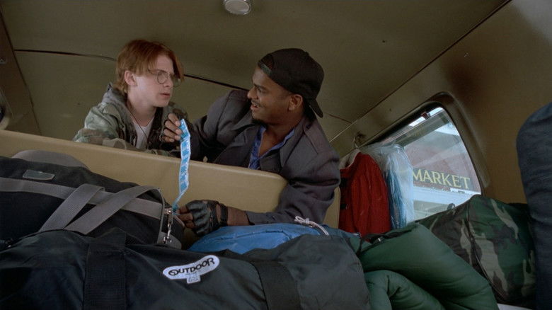 кадр из фильма Клещи