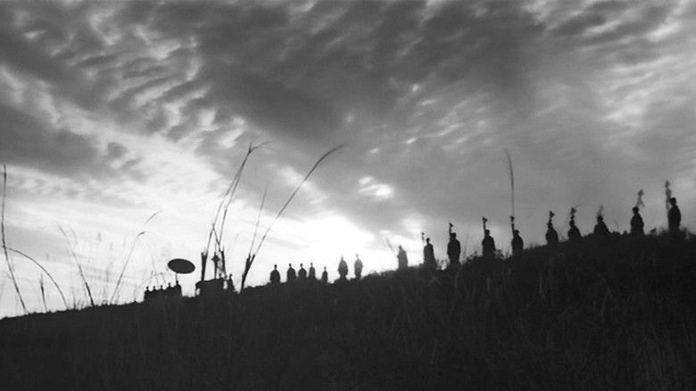 кадр из фильма Дерево без листьев