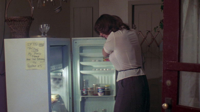 кадр из фильма To All a Goodnight