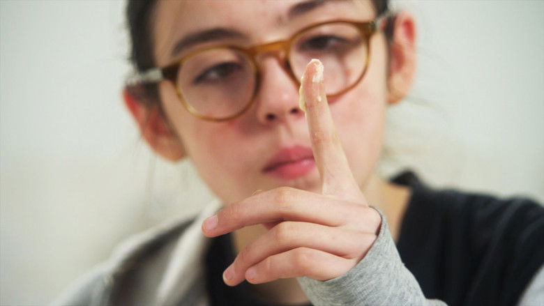 кадр из фильма Junior