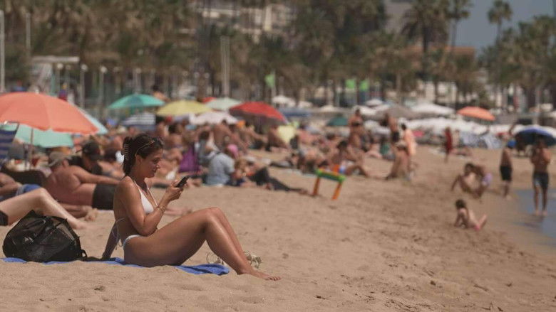 кадр из фильма Soleil, un business doré