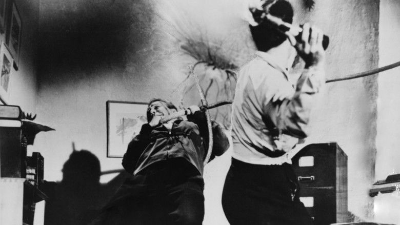 кадр из фильма The Trollenberg Terror