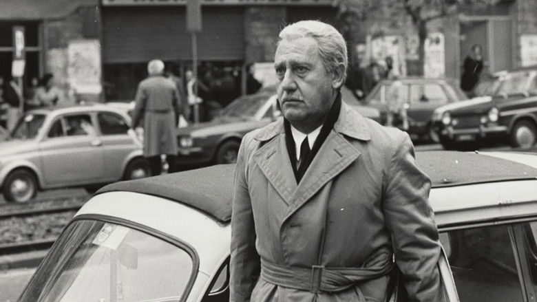 кадр из фильма Мелкий–мелкий буржуа