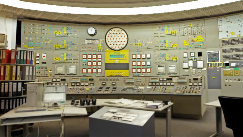 кадр из фильма Die sieben geheimen Atompläne der DDR