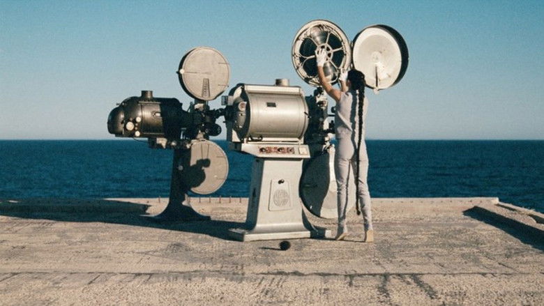 кадр из фильма 24 Frames per Century