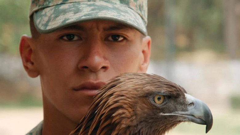 кадр из фильма Niños Héroes