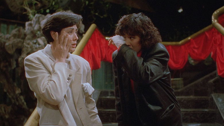 кадр из фильма Она стреляет метко