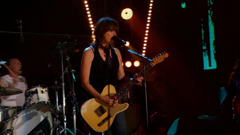 кадр из фильма The Pretenders - With Friends