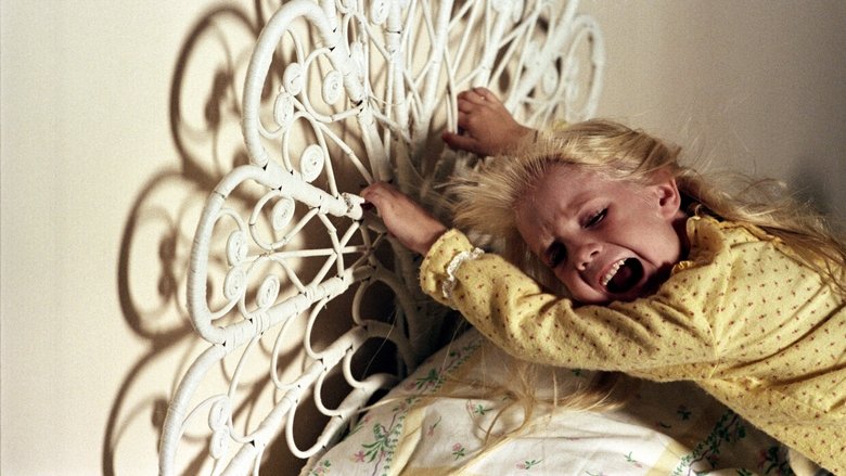 кадр из фильма Полтергейст