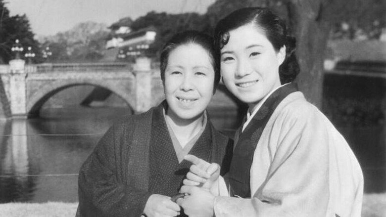 кадр из фильма 東京だョおッ母さん