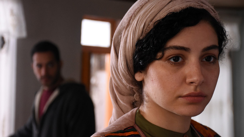 кадр из фильма Зла не существует