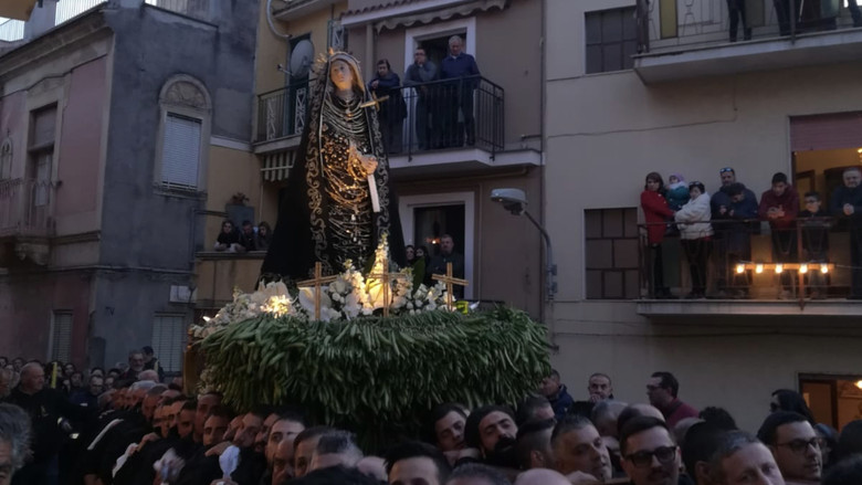 кадр из фильма Venerdì Santo - Bronte