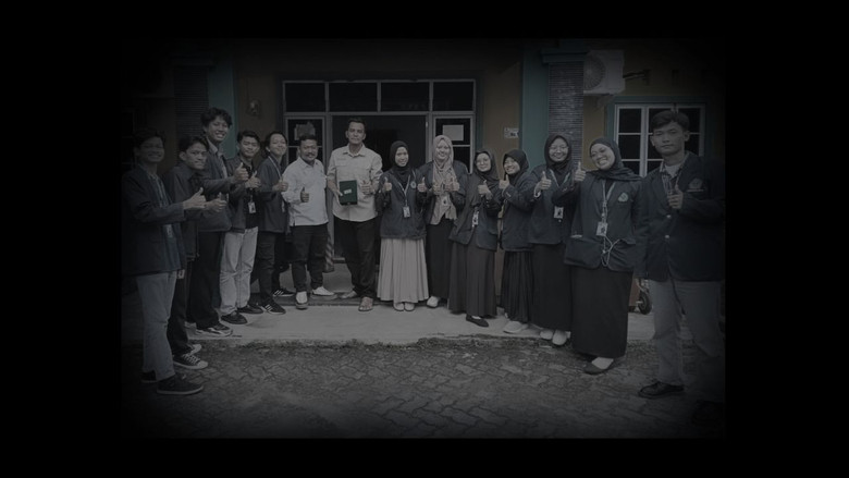BERAKIT - Rakit Ke Hulu Rindunya Kemudian