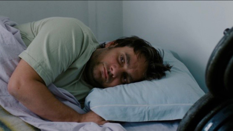 кадр из фильма Los guantes mágicos