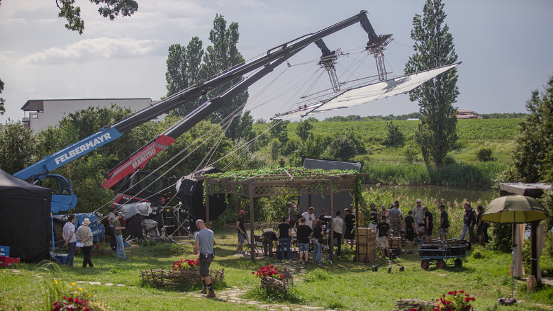 кадр из фильма Cravata galbenă