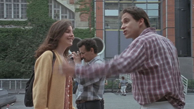 кадр из фильма Свидания в Париже