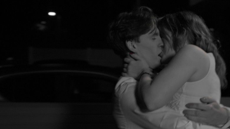 кадр из фильма And Then She Kissed Me