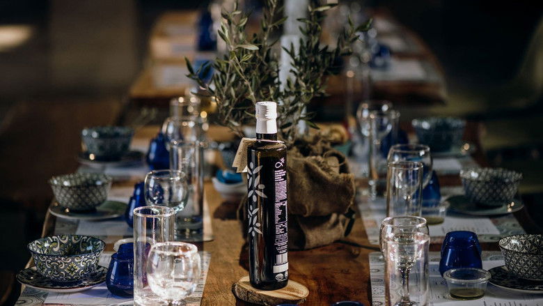 кадр из фильма Messiniako Organic Extra-Virgin Olive Oil from Kalamata, Messinia, Greece (Food Insider)