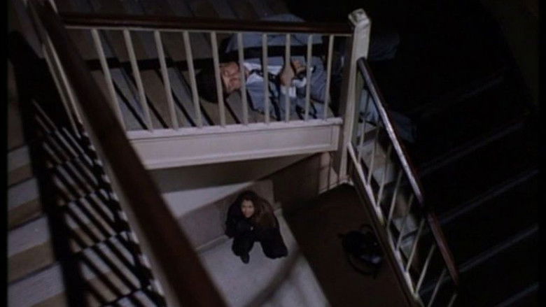 кадр из фильма Полет голубки