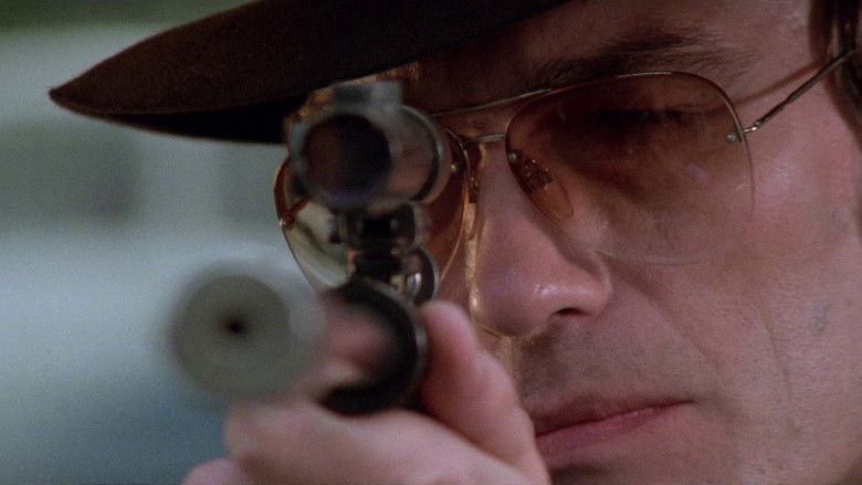 кадр из фильма Спецотряд 38 калибра