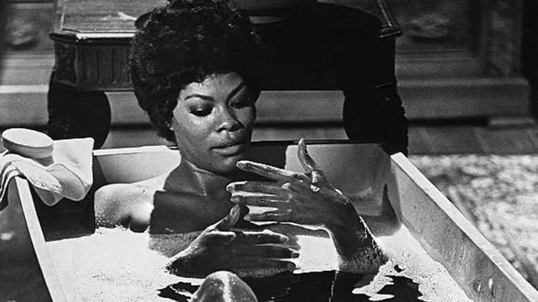 кадр из фильма Рабы